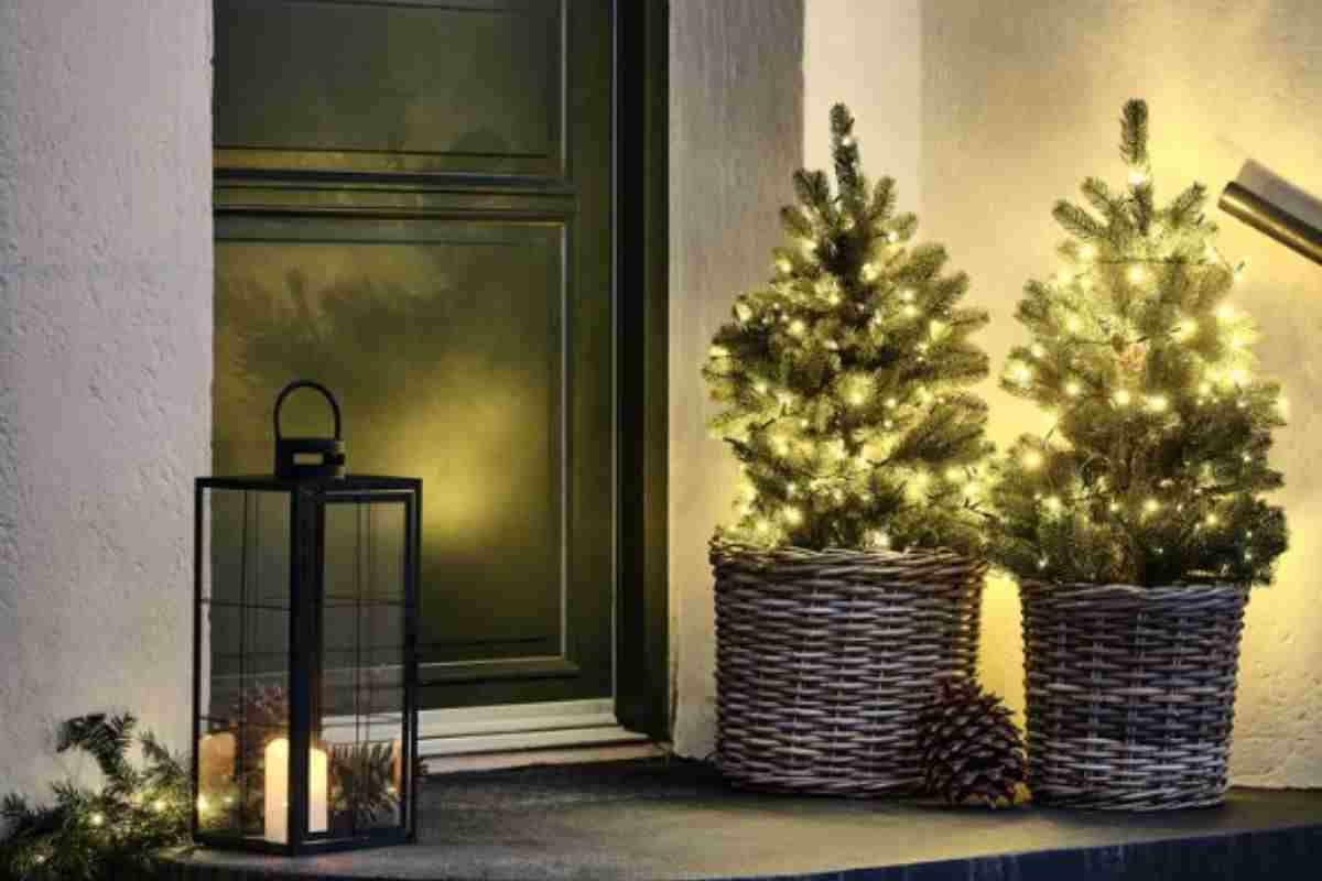 albero di natale con luci integrate