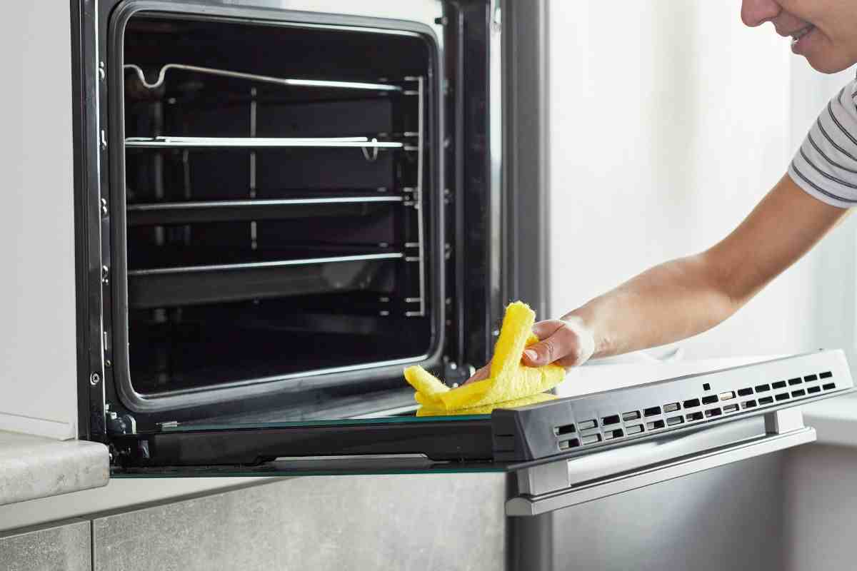 detersivo fai da te pulizia forno